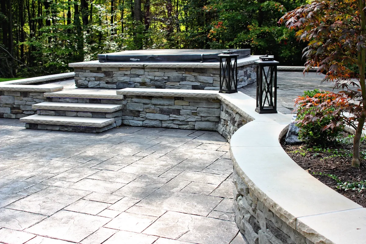 outdoor pool space with limestone stone kitchens img8901853609ca5447 14 7945 1 f339b28